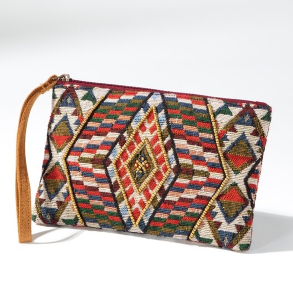 NWT Aztec Patterned Wristlet Clutch Bag - Picture 3 of 7